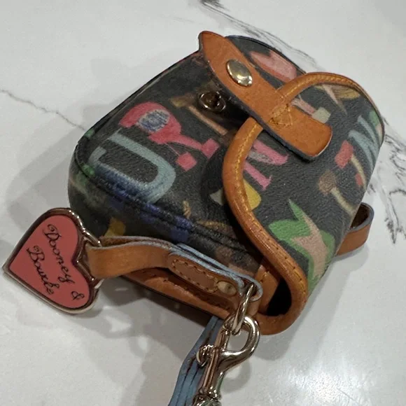 Dooney & Bourke Wristlet - Picture 8 of 13